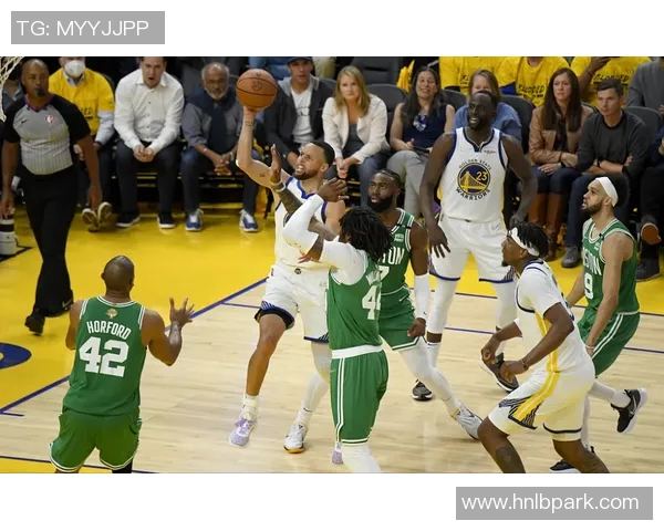 库里三分大赛决赛狂砍20球创历史奇迹引发全场欢呼